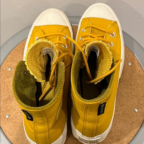 Converse Chuck Taylor All Star Lugged leather high Tops - Picture 5 of 6